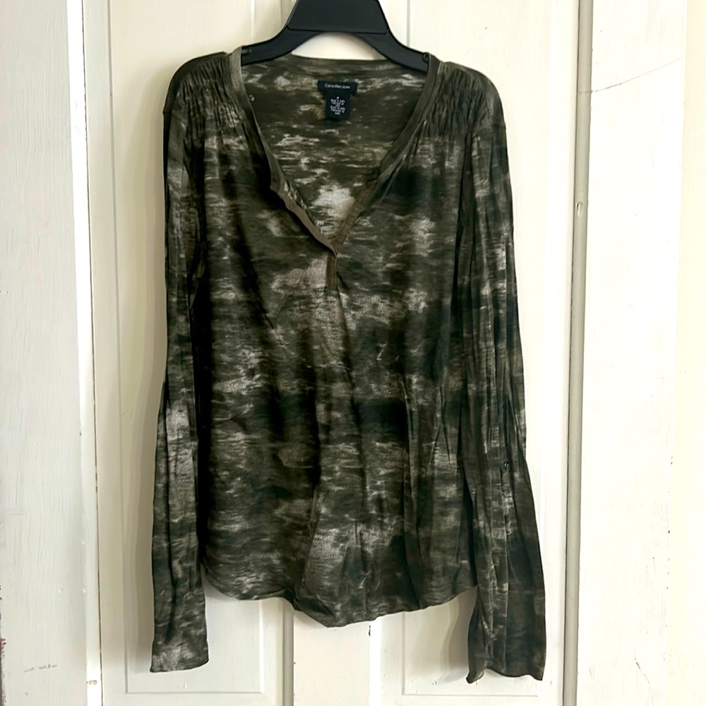 Calvin Klein top- Excellent condition